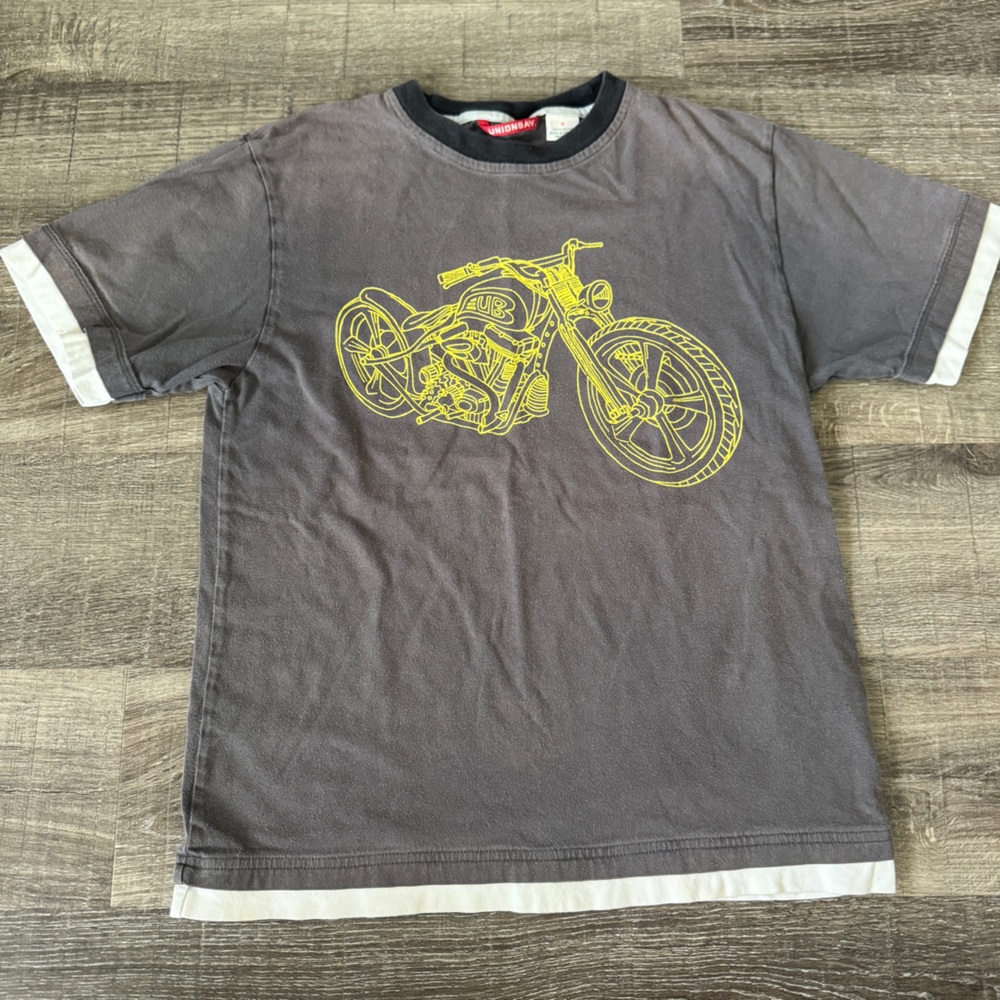 UNIONBAY Gray Tee with Yellow Motorcycle Graphic Vintage